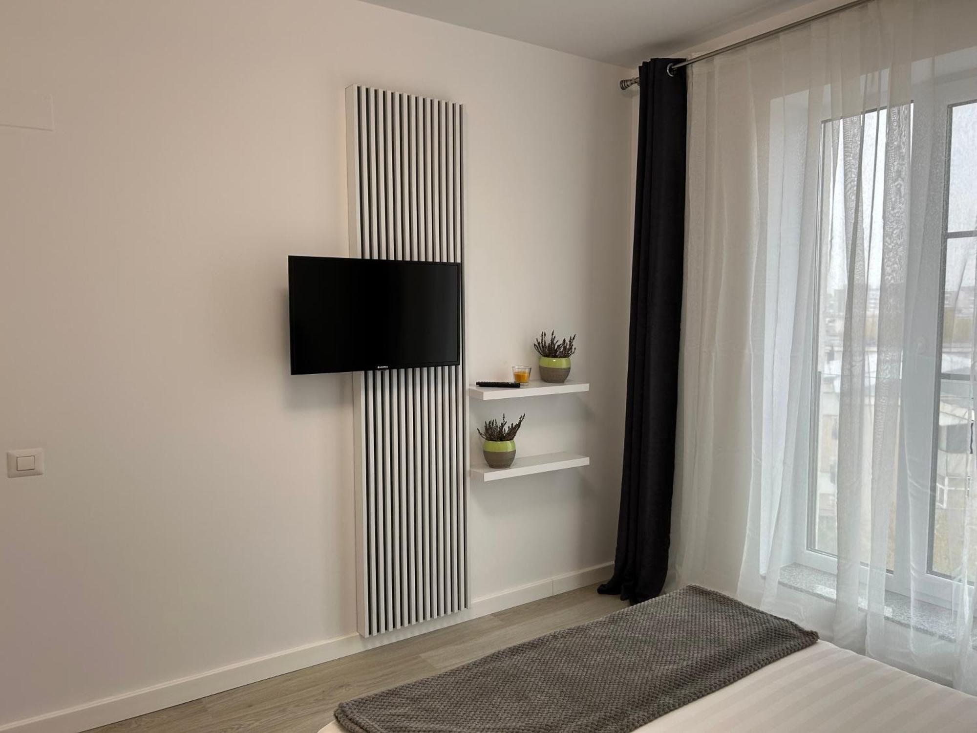 Apartament Raira クラヨーヴァ エクステリア 写真
