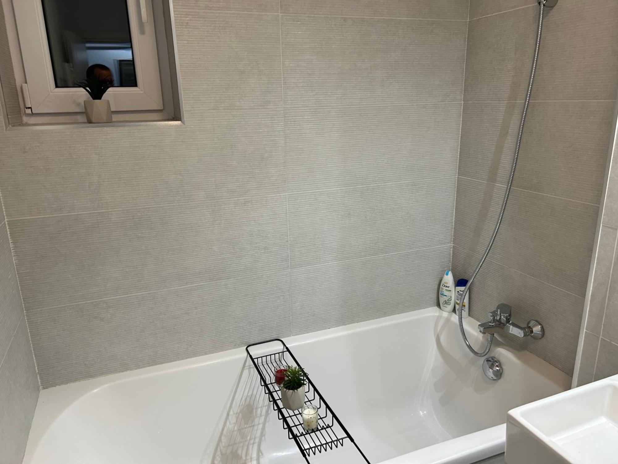Apartament Raira クラヨーヴァ エクステリア 写真